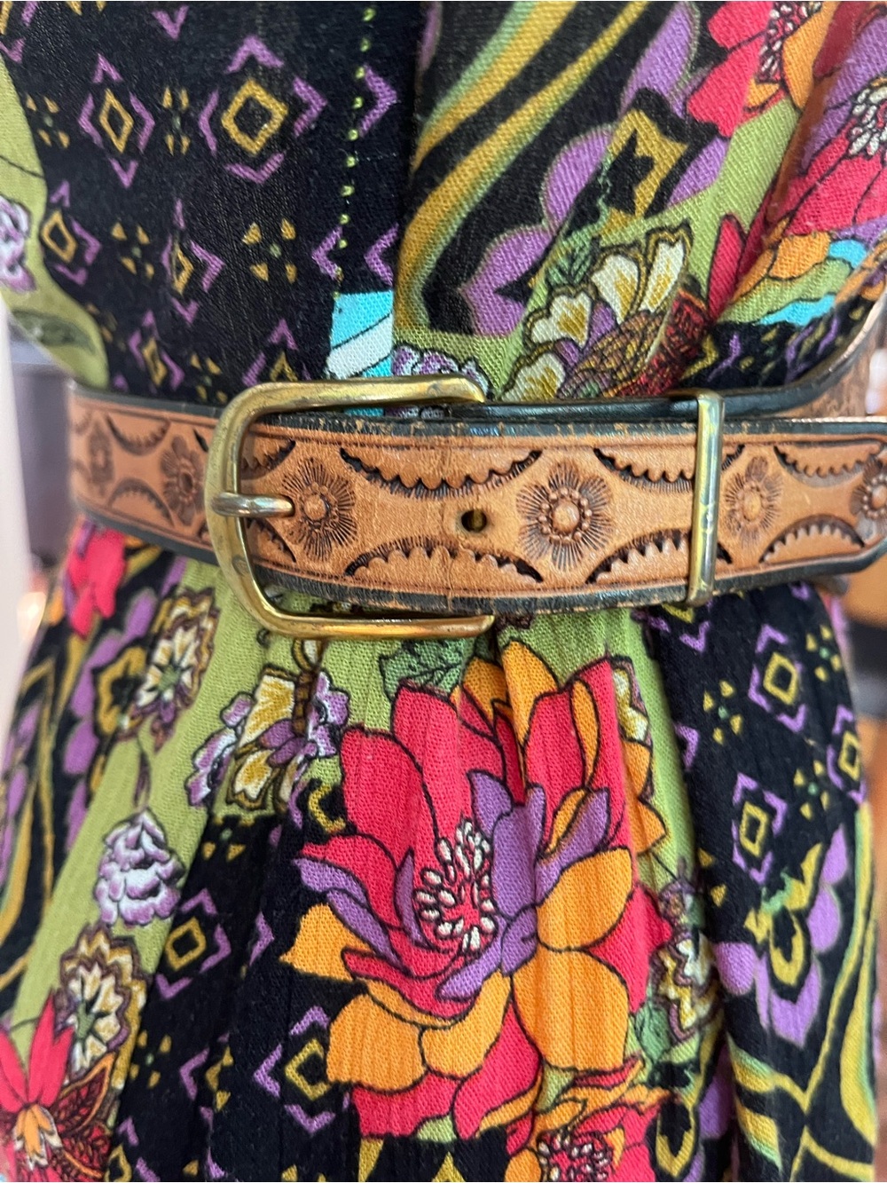 Vintage Brown Leather Floral Hand tooled Wide Cinch Belt size XS - Picture 2 of 10